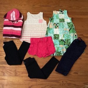 Girls Bundle of Size 5 and 5T Leggings, Tops and Dresses. Gap and More!!!